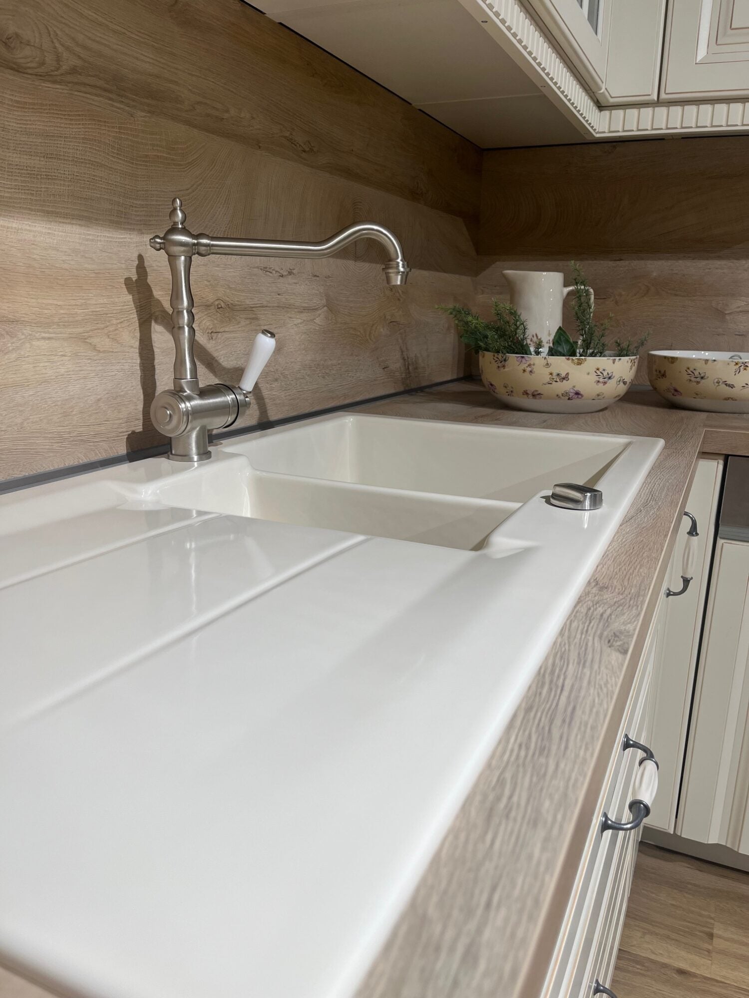 Landhausküche Castello Holzwerkstoff Magnolia Gewischt Weiß Inklusive E-Geräte
