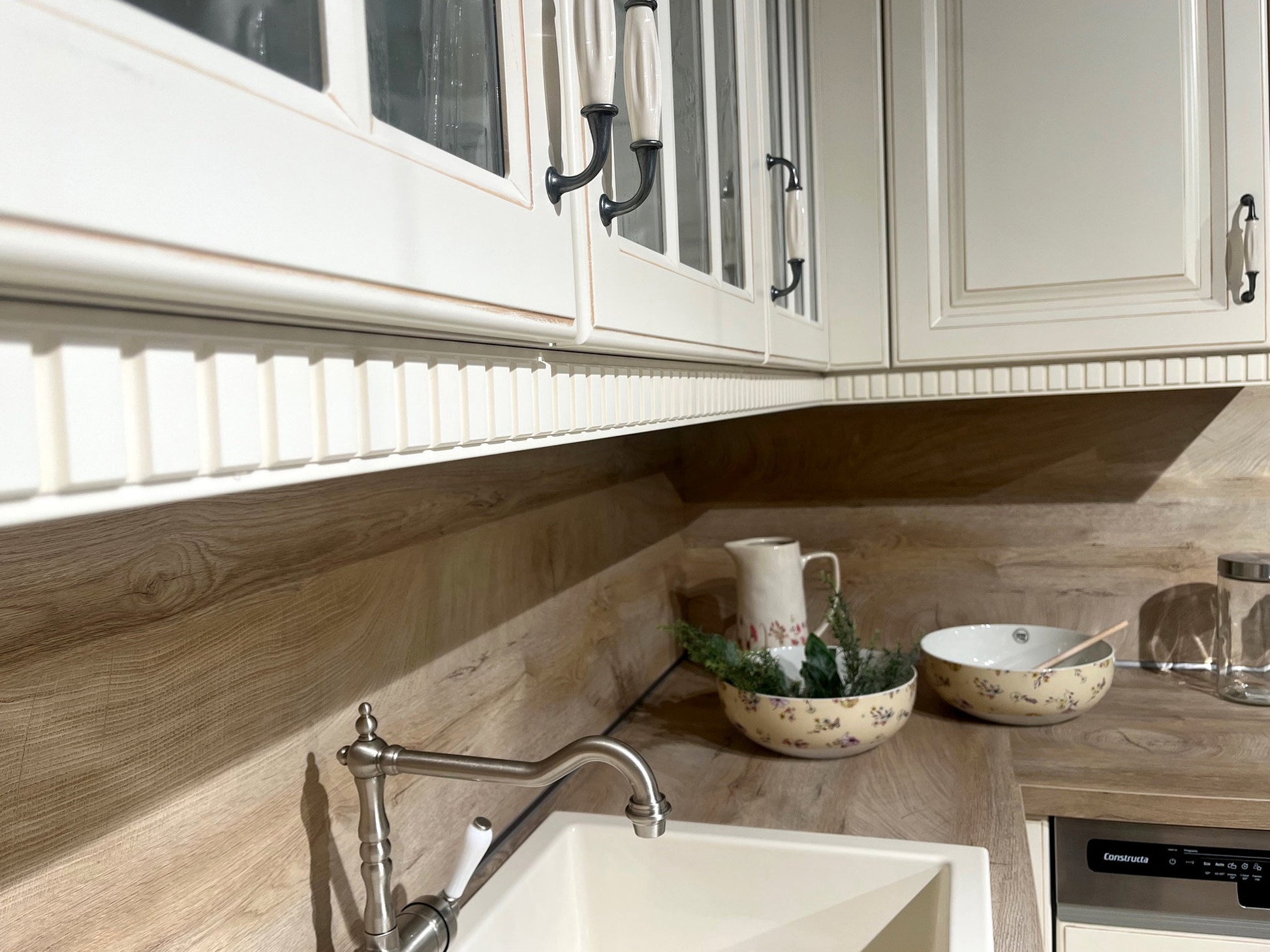 Landhausküche Castello Holzwerkstoff Magnolia Gewischt Weiß Inklusive E-Geräte