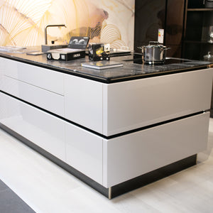 Kitchen Systemat AV 4030 GL Satin High Gloss Lacquered Black