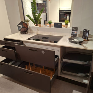 Einbauküche NX240 Platte Marmor Gold Matt Nussbaum Natur Schichtstoff K492F SensiQ Mokkabraun Inklusive E-Geräte