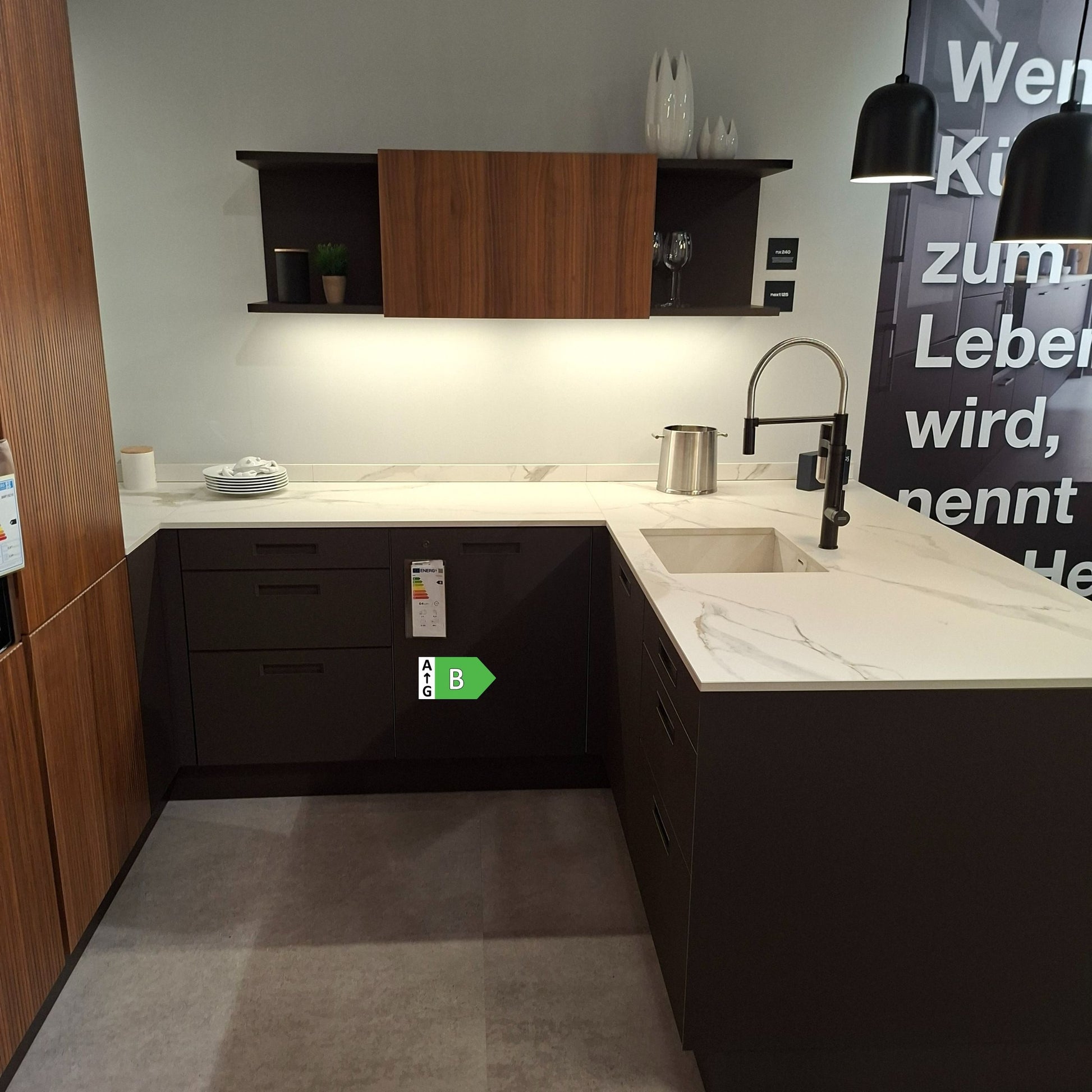Einbauküche NX240 Platte Marmor Gold Matt Nussbaum Natur Schichtstoff K492F SensiQ Mokkabraun Inklusive E-Geräte